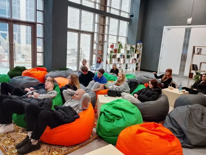 студенты в Новом Херсонесе (12)