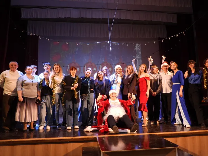 новогодний спектакль (1)