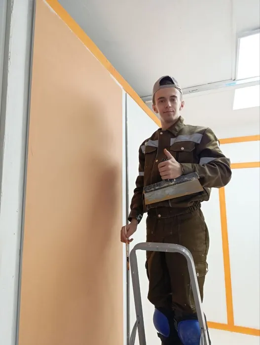 «Профессионалы» по компетенции «Малярные и декоративные работы» (4)