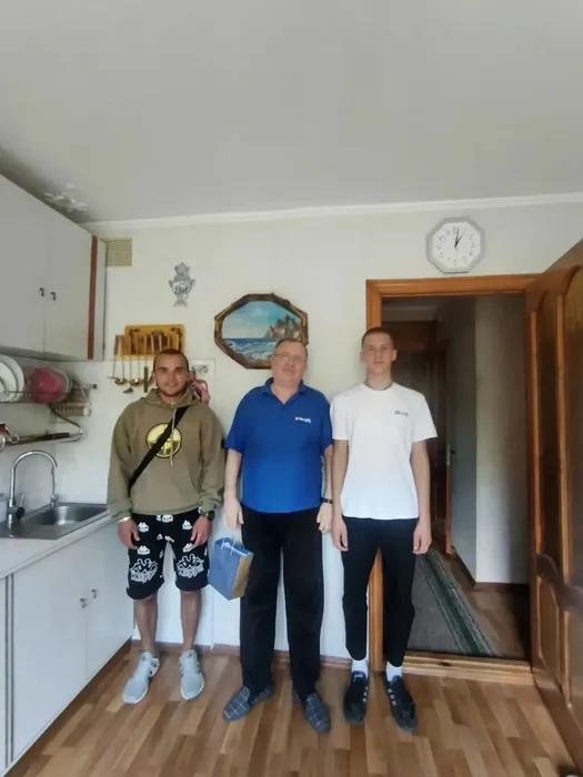 студенты поздравляют ветеранов СПО (2)