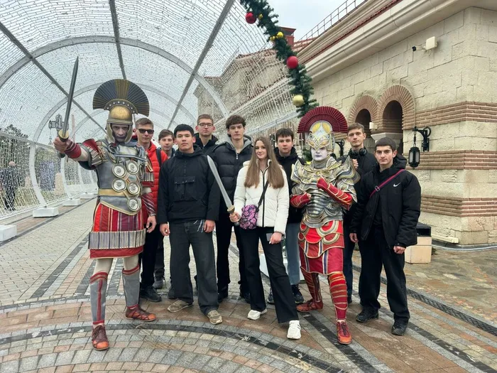 студенты в Новом Херсонесе (1)