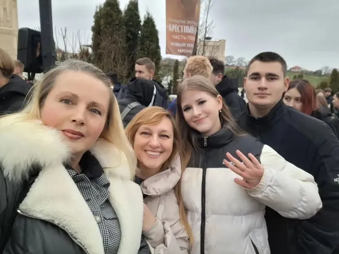 студенты в Новом Херсонесе (9)