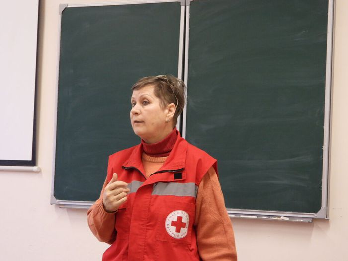 сотрудники Красного Креста в гостях у студентов СевМК (5)